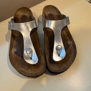 Papillio by Birkenstock Women’s silver platform sandal  size 36, good condition